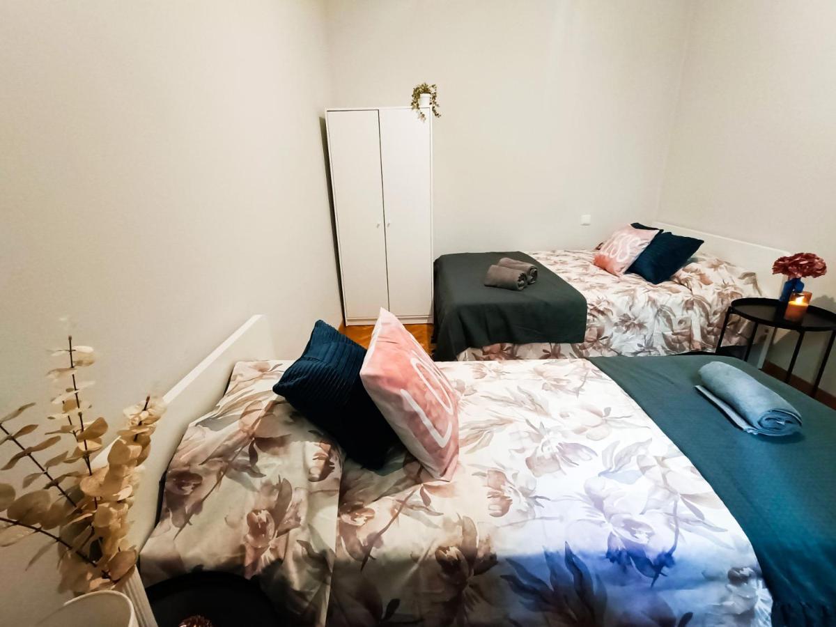 By La Pedrera - Diagonal Rooms 巴塞罗那 外观 照片