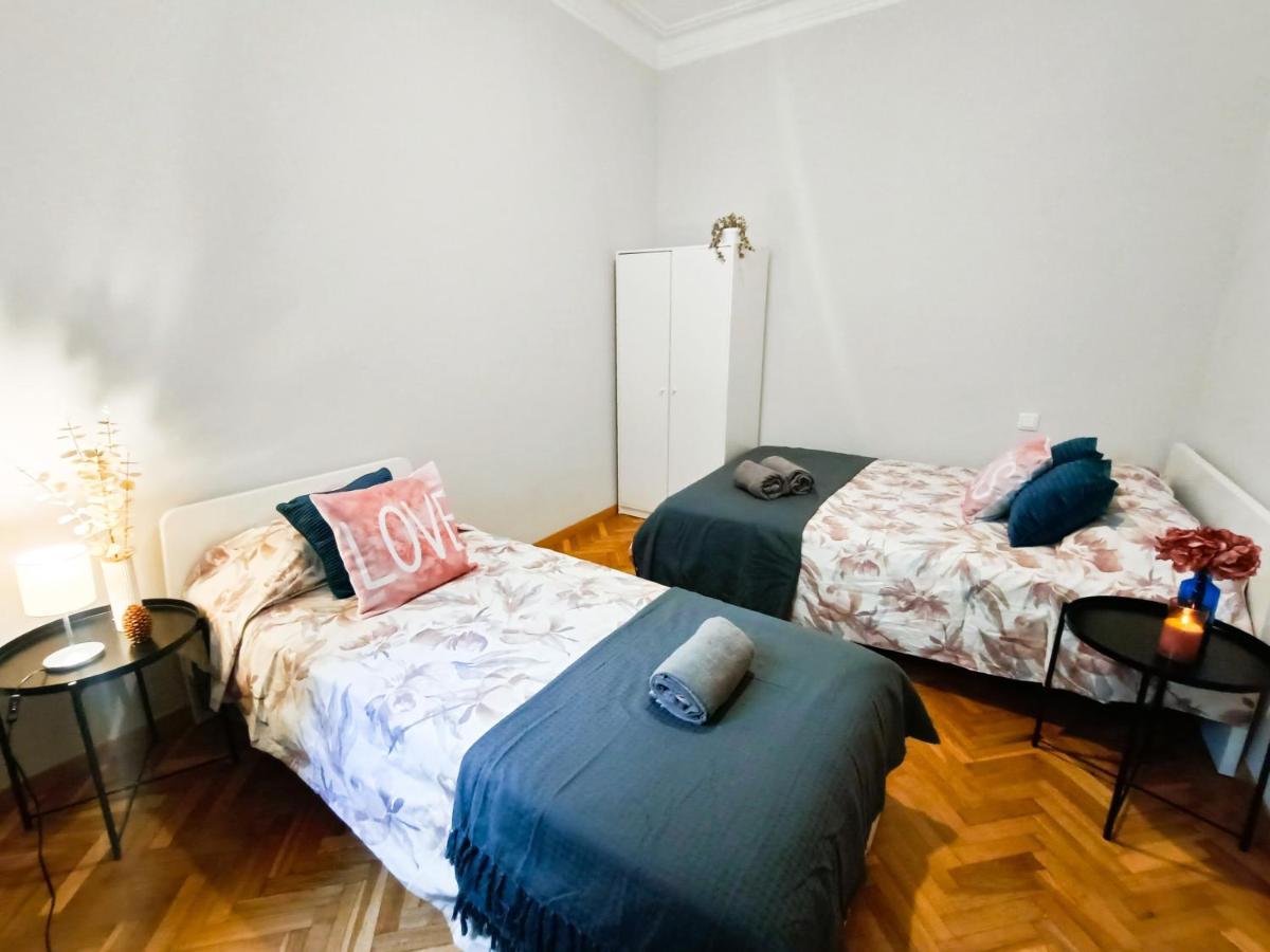 By La Pedrera - Diagonal Rooms 巴塞罗那 外观 照片
